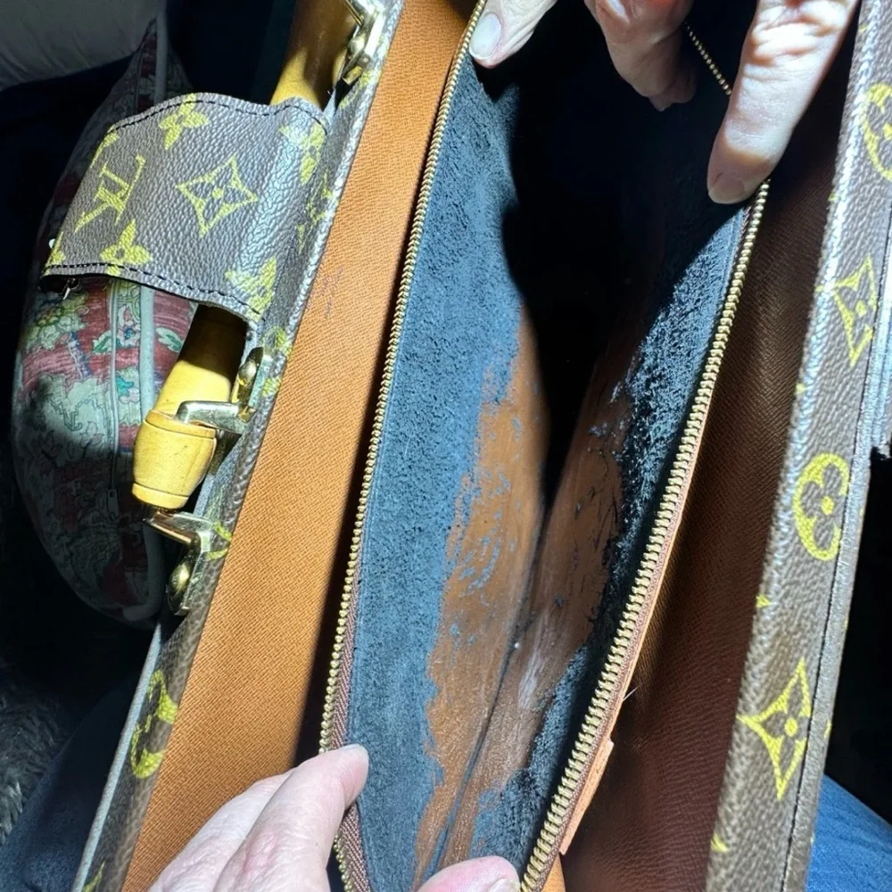 Louis Vuitton Classic Monogram Serviette Conseiller Briefcase